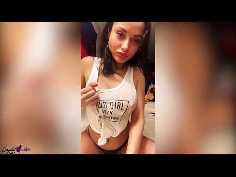 ❤️ En fyllig söt kvinna som avrunkade sin fitta och smekte sina enorma bröst i en våt T-shirt ❤ Porno at us sv.pornio.xyz ❤